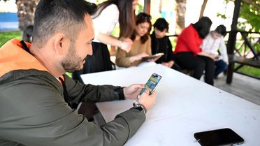 Mersin'de 'Çevresin' uygulaması hizmete sunuldu