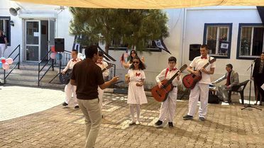Bodrum'da özel öğrencilerden alkışlanan performans: 'Hem vals yaptılar hem atölye açtılar'