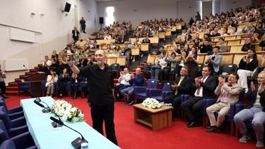Ahmet Sula ile 'Neyin Peşindesin' Söyleşisi