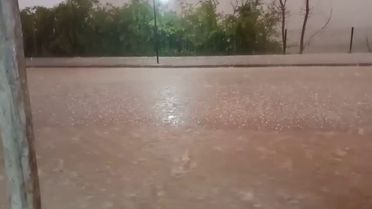 Osmaniye'de Sağanak ve Dolu Etkili Oldu