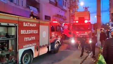 Batman'da bir evde bir kadın ve bir erkek yanmış halde ölü bulundu