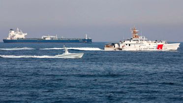 İran'a 6 milyar dolarlık abluka darbesi! ABD 41 tankerin rotasını değiştirdi