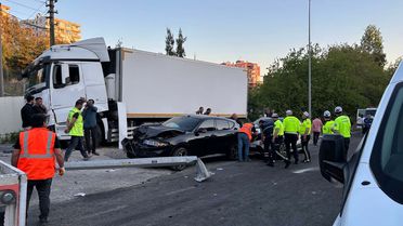 İzmir'de 1 polisin şehit olduğu, 2 kişinin hayatını kaybettiği kazanın yeni görüntüleri ortaya çıktı