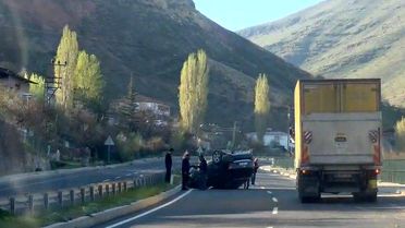 Malatya'da Takla Atan Otomobil Ters Döndü