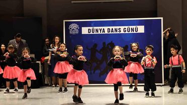 Nilüfer'de dans şöleni