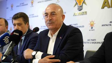 AK Partili Çavuşoğlu'ndan Büyükşehir'e çağrı: 'Antalya'nın imajını bozmaya hakkınız yok'