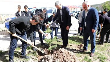 Bayburt'ta Fidan Dikim Etkinliği