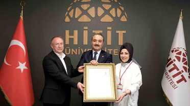 Hitit Üniversitesi'ne Gümüş Madalya