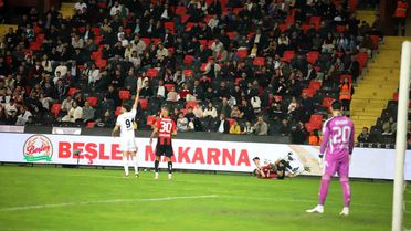 Beşiktaş, Gaziantep'i 2-0 Mağlup Etti