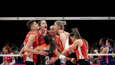 Eczacıbaşı Dynavit Finale Yükseldi