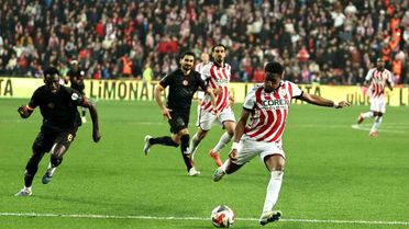 Galatasaray Samsunspor'a 4-1 Yenildi