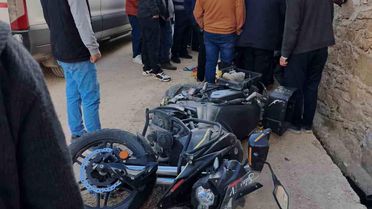 Motosiklet Devrildi, Sürücü Yaralandı