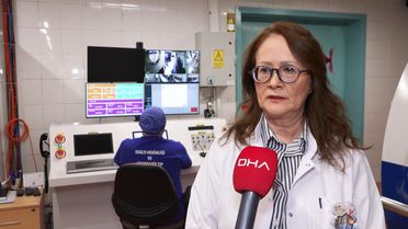 Televizyon izlerken görme yetisini kaybetti, 10 saatlik tedavi hayatını değiştirdi