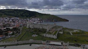 Kuzey Ege'nin turizm merkezi Bozcaada 3 günlük tatilde yüzde 70 doluluk oranına ulaştı