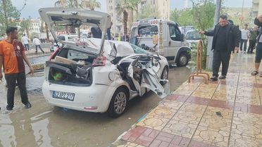 Şanlıurfa'da Fırtına: 1 Ölü, 40 Yaralı