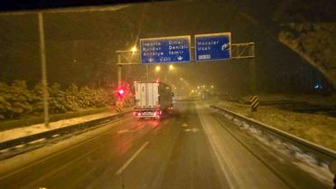 Afyonkarahisar'da Kar Küreme Çalışmaları Devam Ediyor