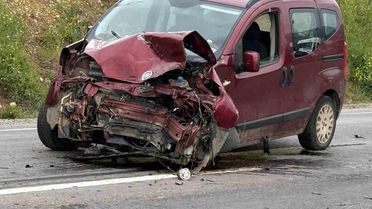 Çanakkale'de Trafik Kazası: 4 Yaralı