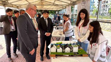 İskenderun'da Bilim Fuarı Düzenlendi