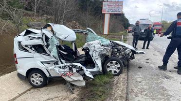 Çorum'da Trafik Kazası: 2 Yaralı