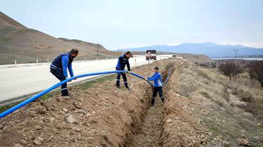 Yazıhan Boyaca ve Cendere'ye 2 bin 700 metre içme suyu hattı