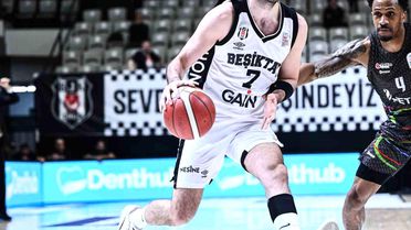 Beşiktaş, Aliağa Petkim'i Yendi