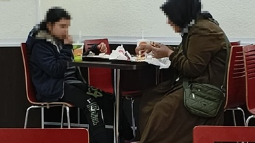 Hamburger zincirindeki ayrımcılık için harekete geçildi