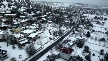 Mersin'de kar güzelliği dronla görüntülendi