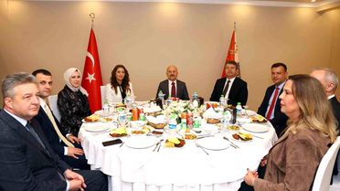 Vali Varol'a veda programı düzenlendi