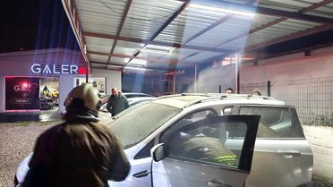 Hatay'da Otomobil Yangını Kontrol Altına Alındı