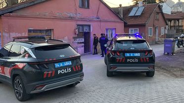 Nafaka yüzünden eşinin evine kurşun yağdırdı