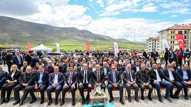 İkizce 2. Bölge Gençlik Merkezi’nin temeli atıldı