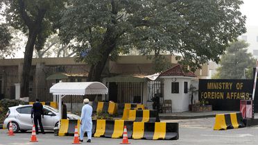 Pakistan Diplomatik Temasları Vurguladı