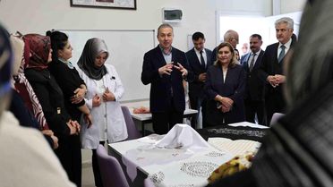 Başkan Uzun: 'Atıl yapıları tek tek şehre kazandırıyoruz'
