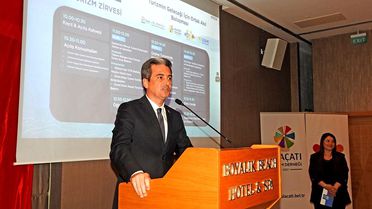 Çeşme'de Turizm Zirvesi Başladı