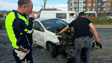 Düzce'de Feci Kaza: Sürücü Hafif Yaralandı