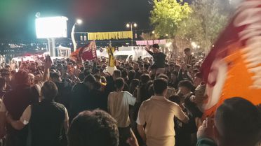 Galatasaray Şampiyonluğu Kutluyor