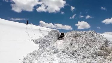 Tercan'da Mezra Yolu Ulaşıma Açıldı