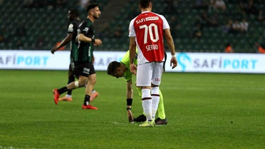 Kocaelispor - Fatih Karagümrük Maçında İlk Yarı Golsüz Beraberlik