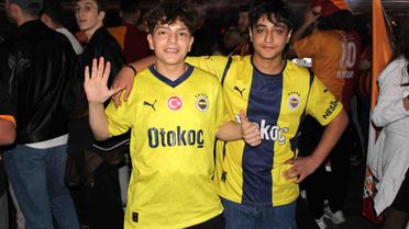 Galatasaray Şampiyon, Fenerbahçeli Taraftarlardan Yönetime Sitem