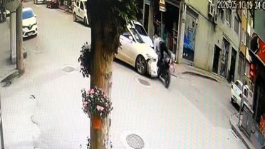 İnegöl'de Motosiklet Kazası: Sürücü Yaralandı