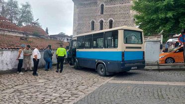 Freni Boşalan Dolmuş Kaza Yaptı