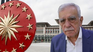 Ahmet Türk’ün Amedspor sözlerine Oktay Saral'dan sert tepki: Haddini bileceksin