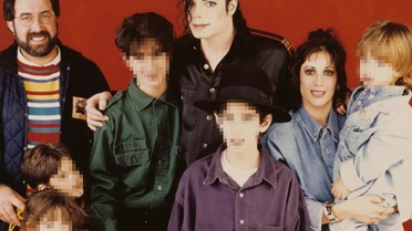 Michael Jackson'ın gizli ailesinden cinsel istismar iddiası: O bir canavardı