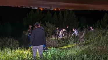 Uşak'ta tarlada yaşlı adam boğazı kesilmiş halde ölü bulundu