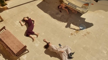 Uzak Şehir'deki kamyonet sahnesine tepki yağdı: Hint dizileri gibi olmuş