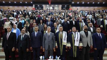 AİÇÜ Fen Edebiyat Fakültesi’nde mezuniyet heyecanı yaşandı