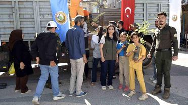 Dicle'de 1500 Fidan Dağıtıldı