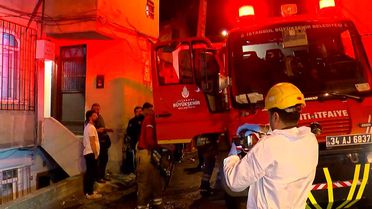 Alevlerin arasında can pazarı: Eyüpsultan’da 2’si çocuk 4 kişi ağır yaralandı