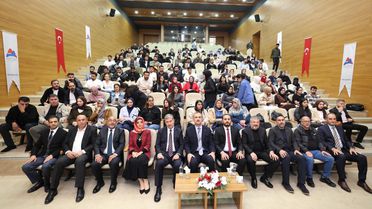 AİÇÜ’de İhtisasAkademi ’26 programında öğrencilerle buluşma