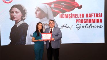 BEUN'da Hemşirelik Haftası'nda duygu dolu plaket töreni